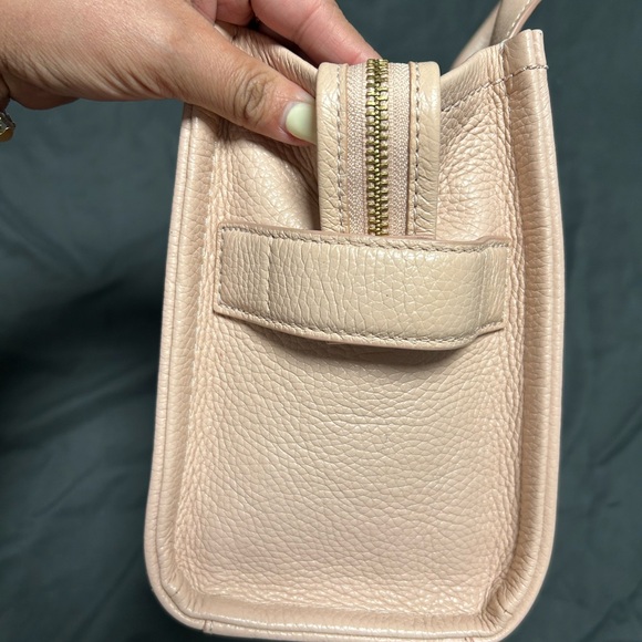 Marc Jacobs Light Pink Tote Bag - Picture 5 of 8